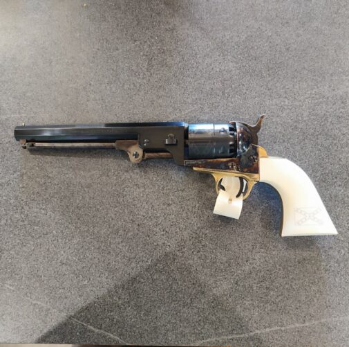 Revolver à Poudre Noire Pietta 1851 Navy Yank "GENERAL ROBERT E. LEE" "YANIG44GR" Cal.44